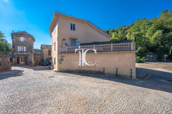 Image No.19-5 Bed House for sale