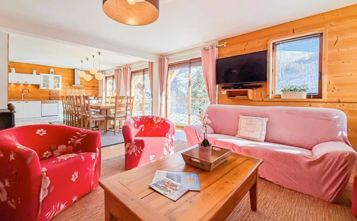 Image No.7-5 Bed House for sale