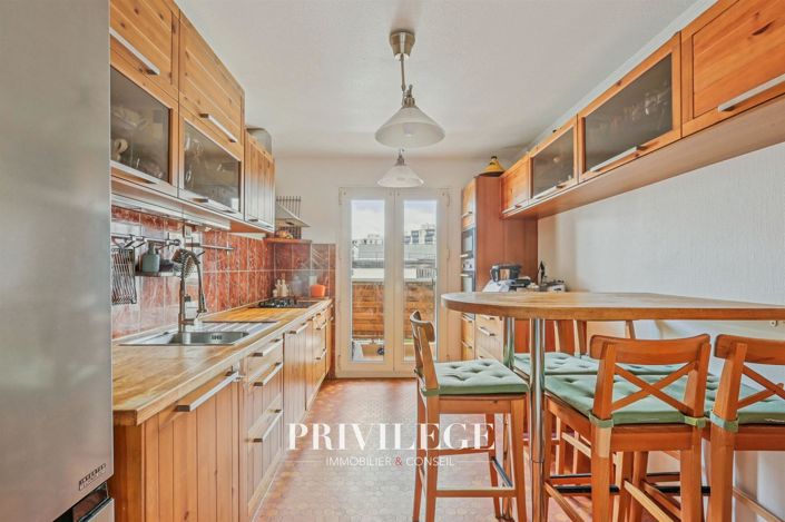 Image No.6-3 Bed Apartment for sale