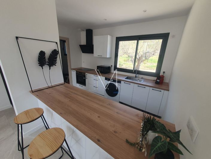 Image No.11-5 Bed House for sale