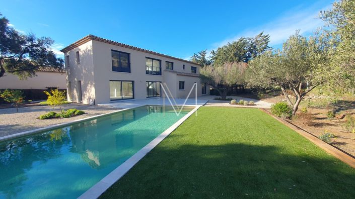 Image No.2-5 Bed House for sale