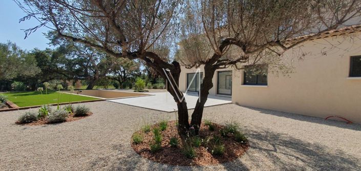 Image No.27-5 Bed House for sale