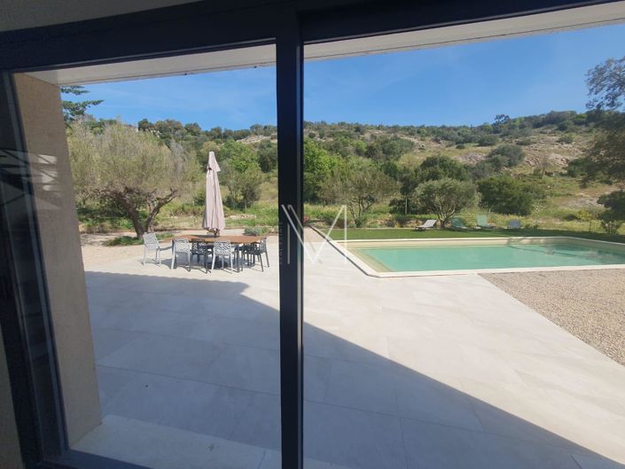 Image No.28-5 Bed House for sale