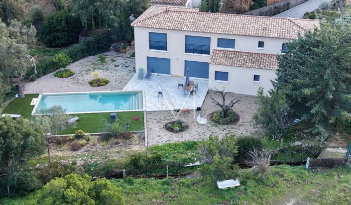 Image No.3-5 Bed House for sale