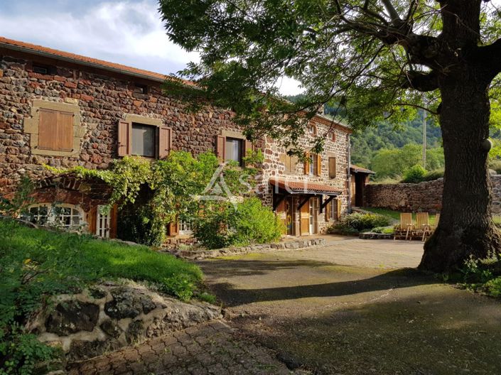 Image No.19-6 Bed House for sale