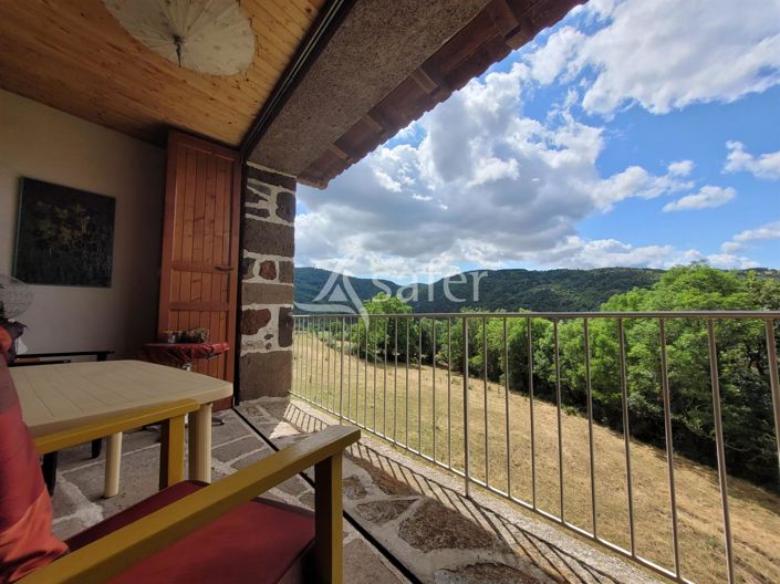 Image No.9-6 Bed House for sale