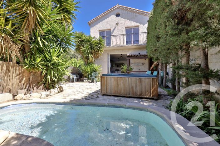 Image No.2-6 Bed House for sale