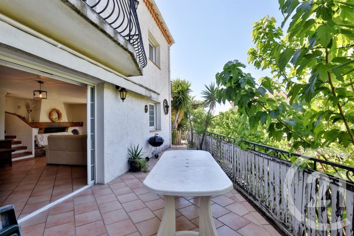 Image No.7-6 Bed House for sale