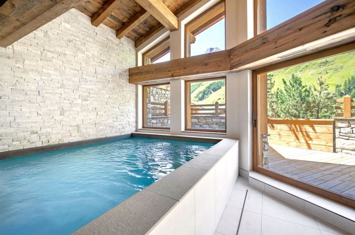 Image No.2-6 Bed House for sale