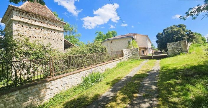 Image No.4-House for sale