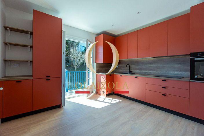 Image No.3-3 Bed Apartment for sale