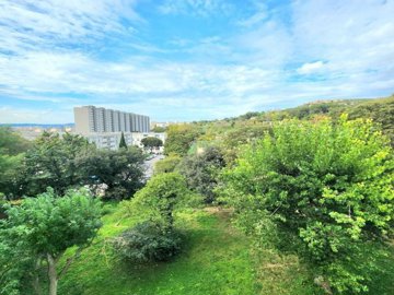 1 - Bouches-du-Rhône, Apartment