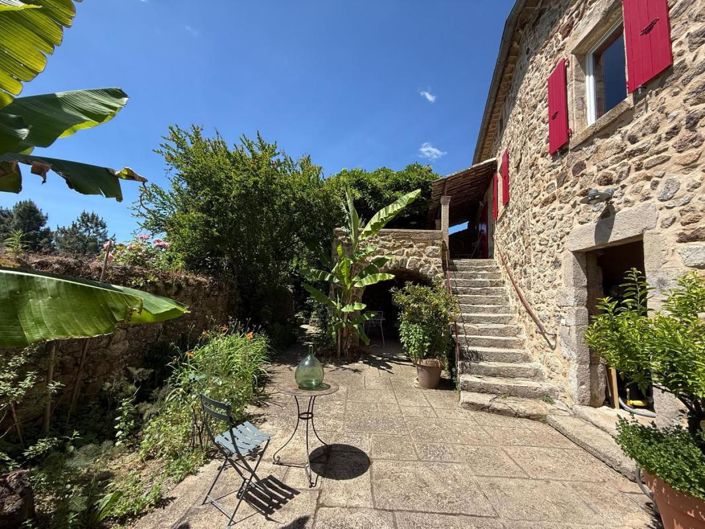 Image No.15-7 Bed House for sale