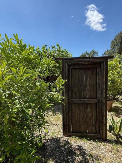 Image No.28-7 Bed House for sale