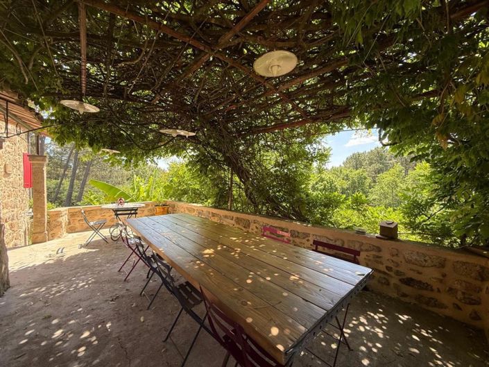 Image No.4-7 Bed House for sale