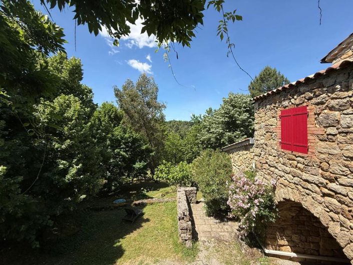 Image No.8-7 Bed House for sale