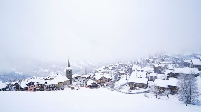 Image No.4-6 Bed House for sale