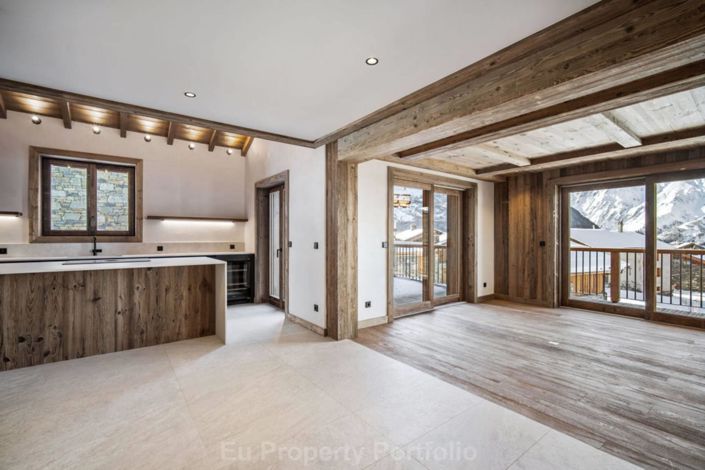 Image No.5-5 Bed House for sale