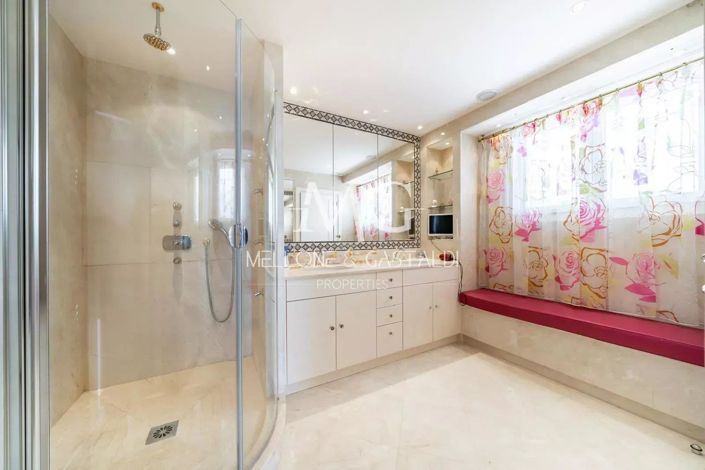 Image No.25-3 Bed Apartment for sale