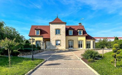 1 - Franche-Comté, Maison