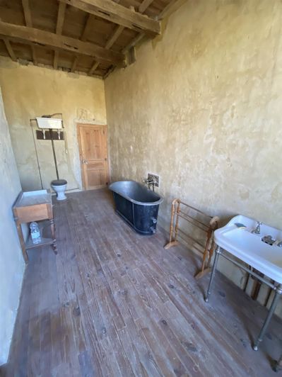 Image No.11-4 Bed House for sale