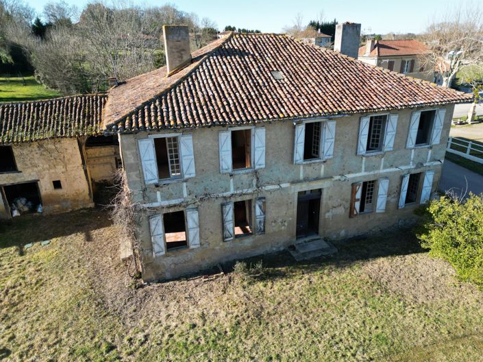 Image No.2-4 Bed House for sale