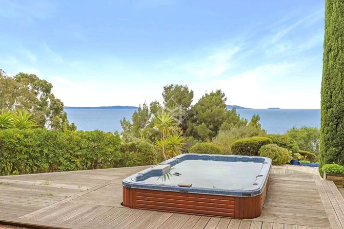 Image No.2-Maison de 3 chambres à vendre à Le Lavandou