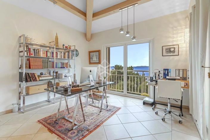 Image No.5-Maison de 3 chambres à vendre à Le Lavandou