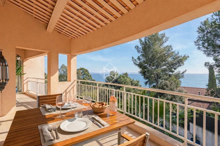Image No.7-3 Bed House for sale