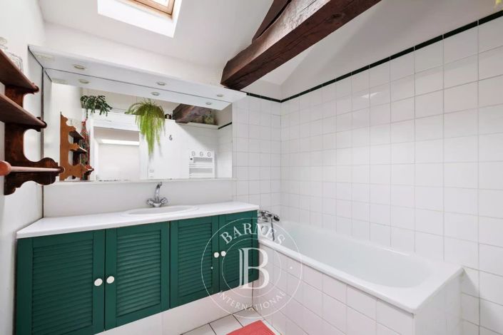 Image No.14-3 Bed House for sale