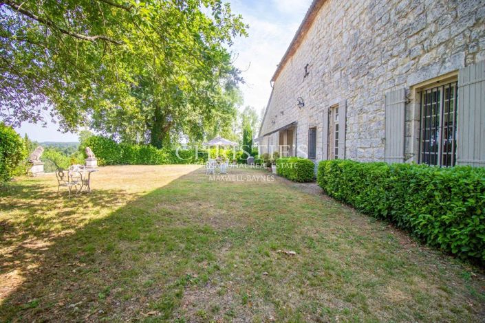 Image No.5-5 Bed House for sale