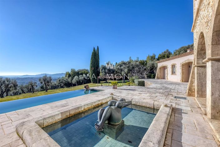 Image No.2-6 Bed House for sale