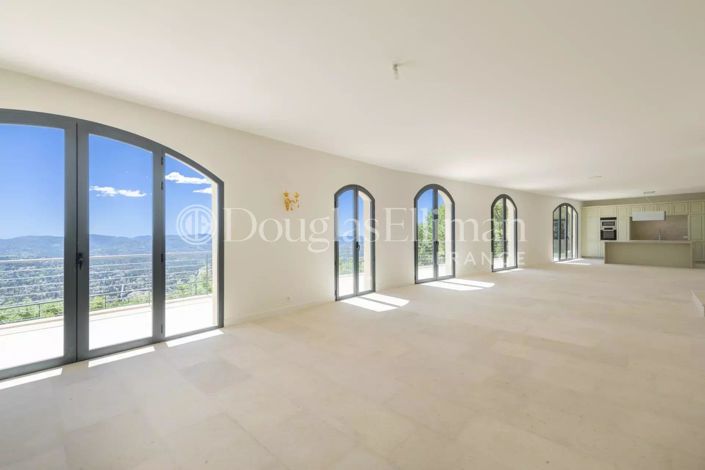 Image No.13-10 Bed House for sale