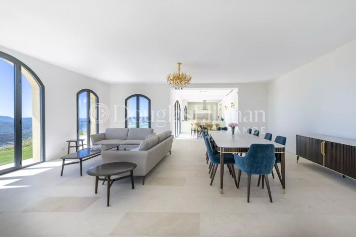 Image No.9-10 Bed House for sale