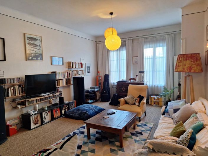 Image No.6-6 Bed House for sale