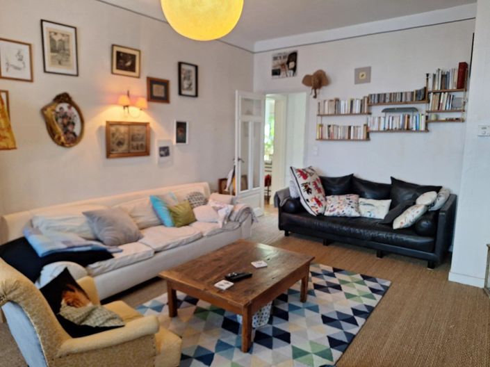 Image No.7-6 Bed House for sale