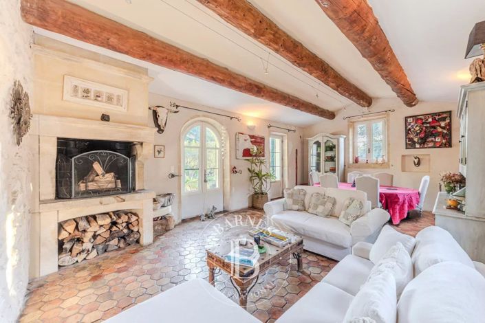 Image No.6-3 Bed House for sale