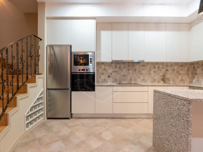 Image No.10-2 Bed House for sale