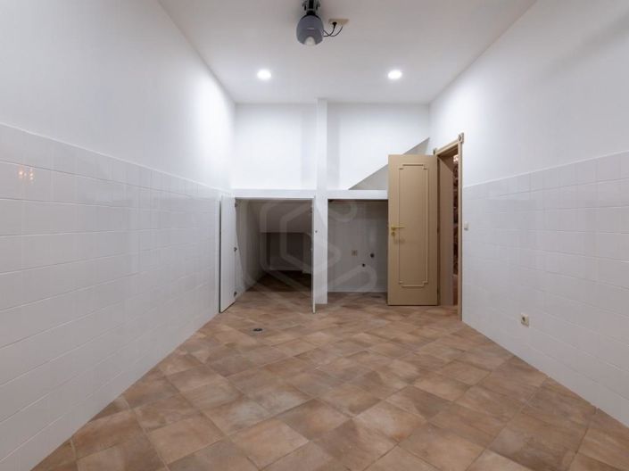 Image No.14-2 Bed House for sale