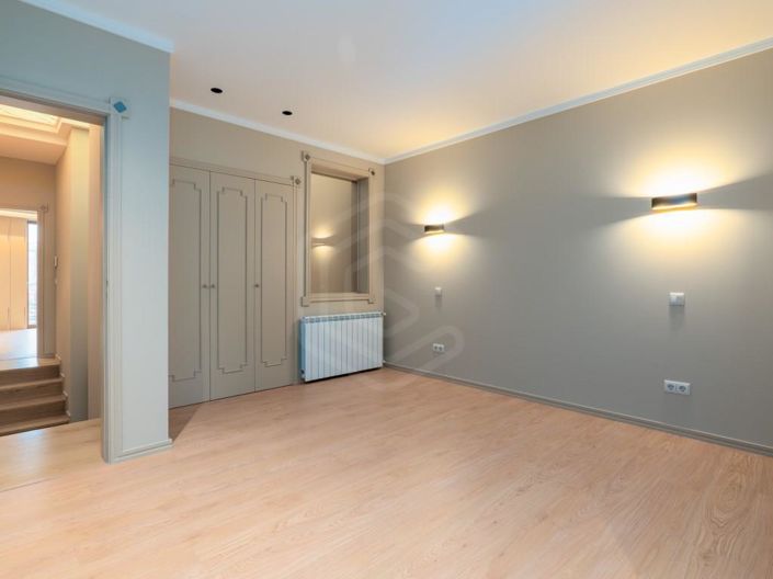 Image No.23-2 Bed House for sale