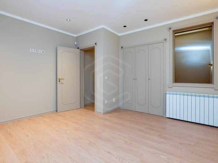 Image No.24-2 Bed House for sale