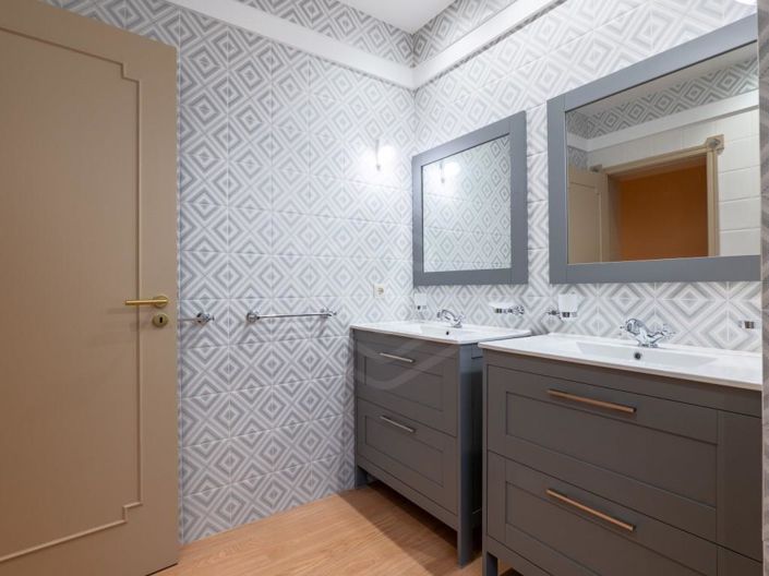 Image No.29-2 Bed House for sale