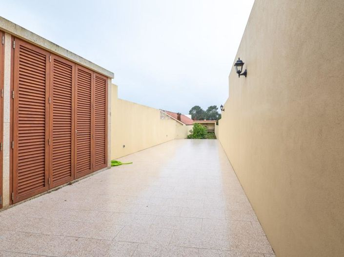 Image No.3-2 Bed House for sale