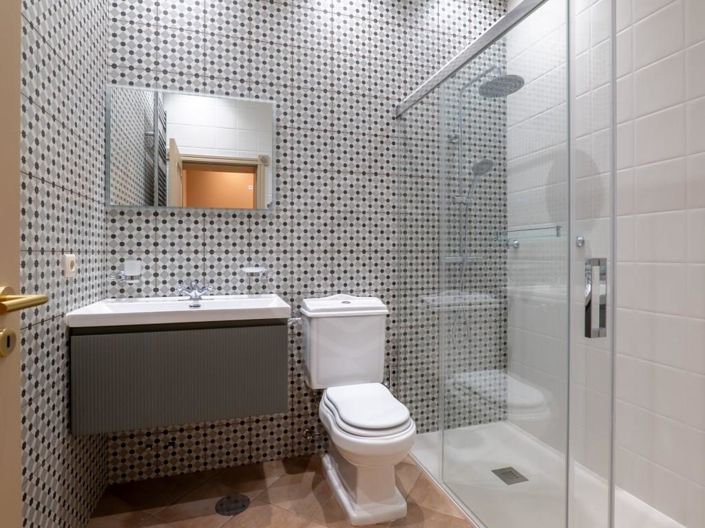 Image No.7-2 Bed House for sale