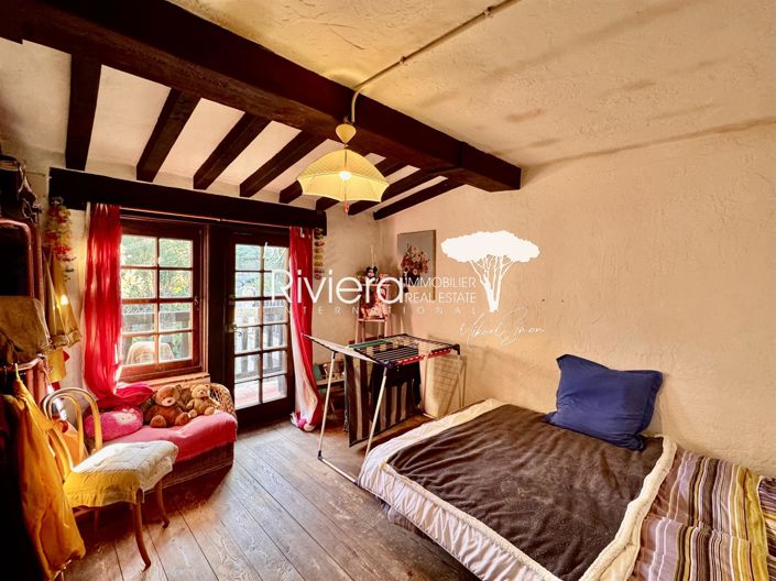 Image No.10-6 Bed House for sale