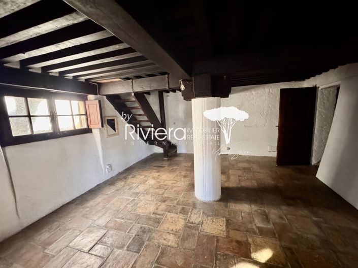 Image No.12-6 Bed House for sale