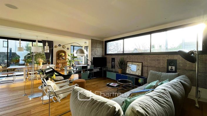 Image No.3-4 Bed House for sale