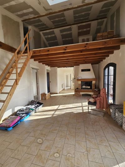 Image No.2-3 Bed House for sale