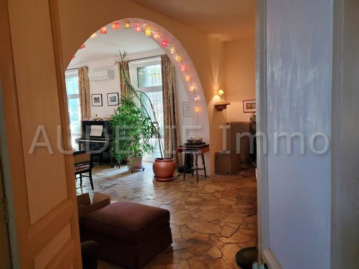 Image No.10-6 Bed House for sale