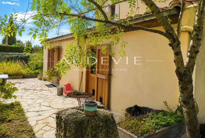 Image No.13-5 Bed House for sale